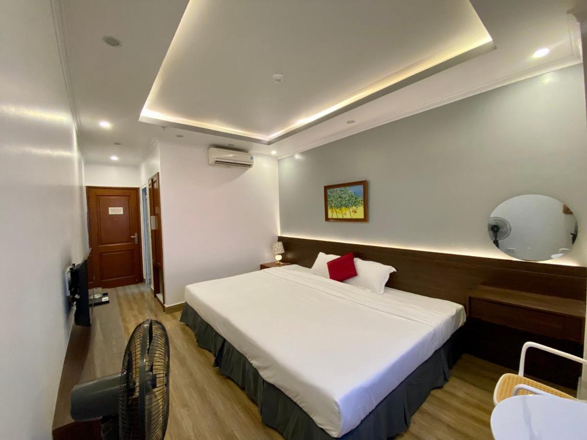 Dolphin Hotel Chan Chau Екстер'єр фото