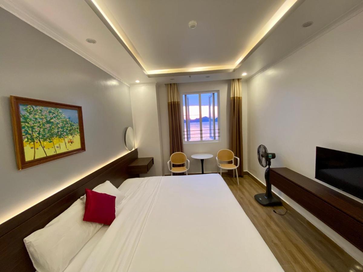 Dolphin Hotel Chan Chau Екстер'єр фото