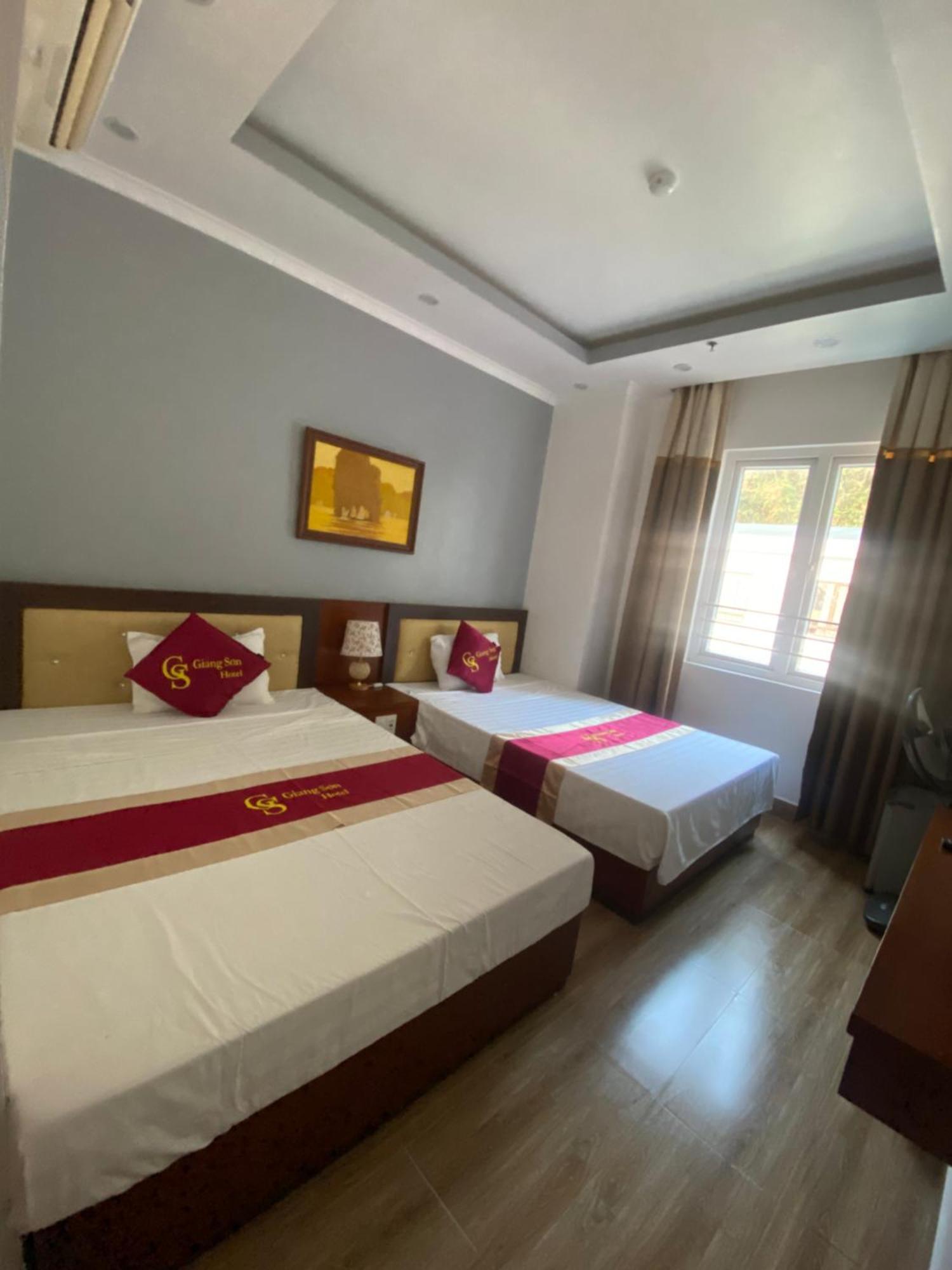 Dolphin Hotel Chan Chau Екстер'єр фото